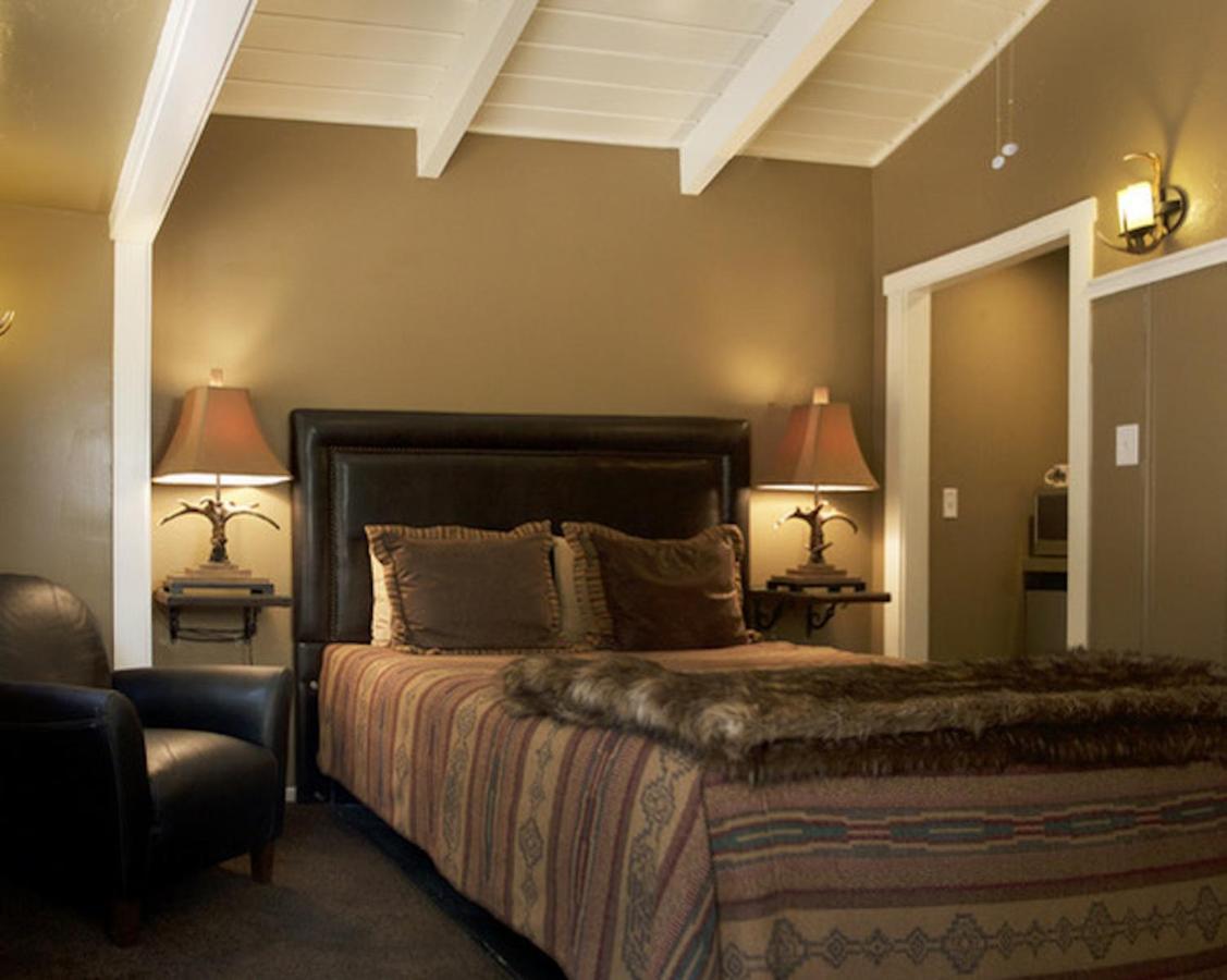 Silver Pines Lodge Idyllwild Extérieur photo